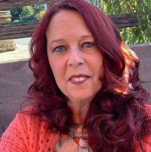 Meet your Posher, Valerie